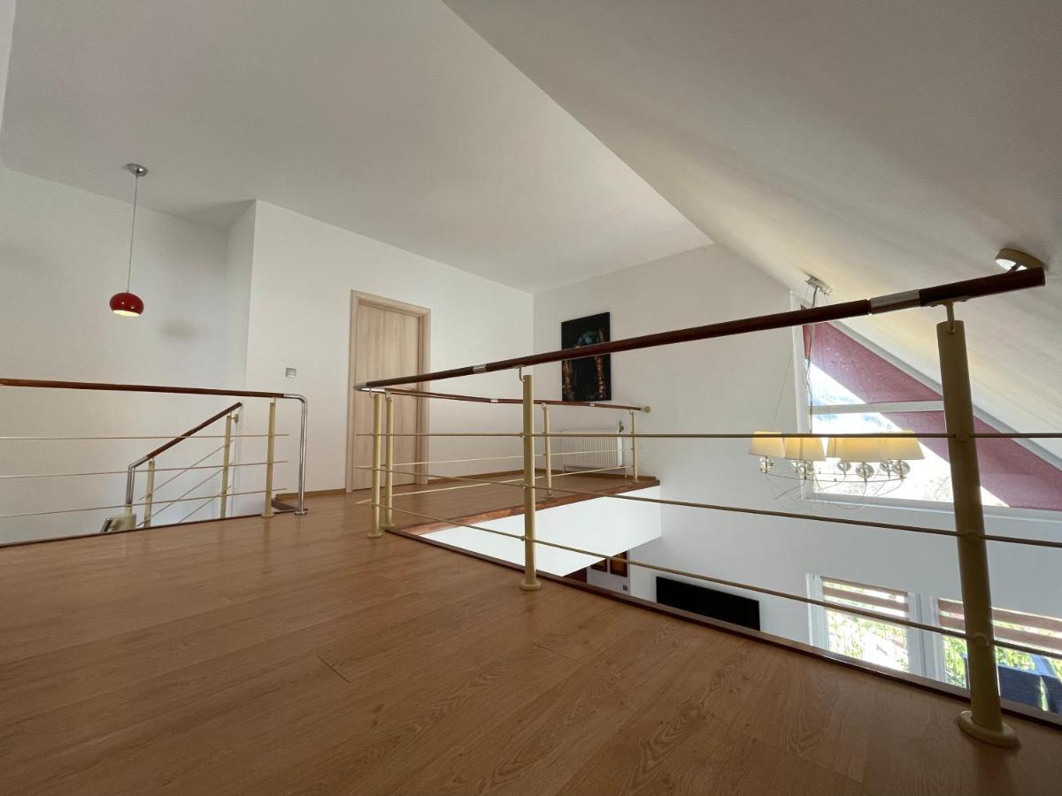 Kyra Luxury Penthouse Διαμέρισμα Σινάια Εξωτερικό φωτογραφία
