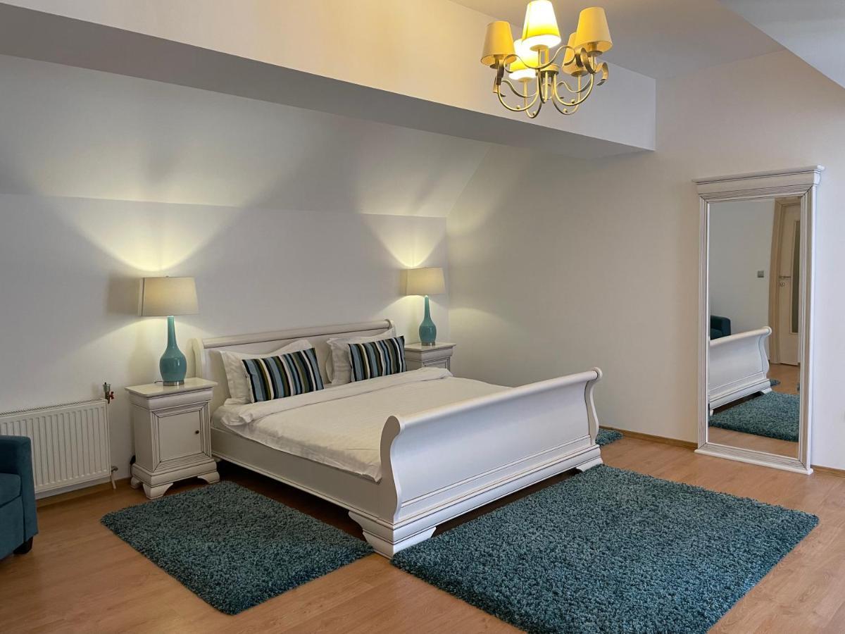 Kyra Luxury Penthouse Διαμέρισμα Σινάια Εξωτερικό φωτογραφία